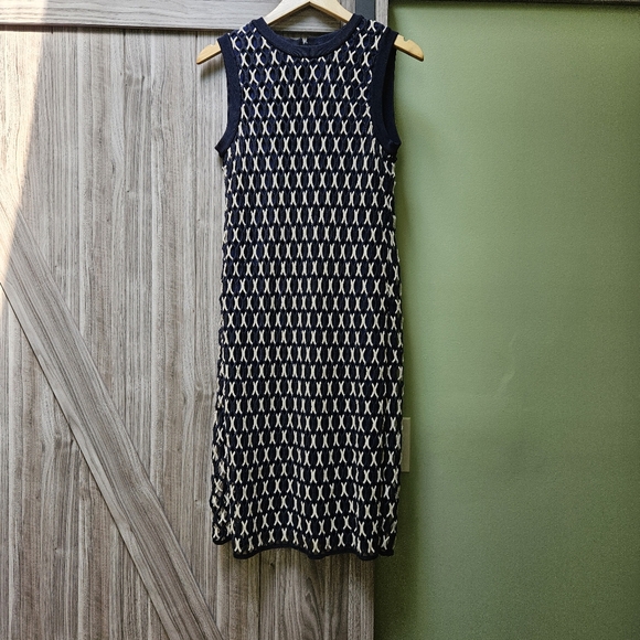 Tory Burch Carolina Crochet Knit Two-Tone Guipure Dress - Picture 10 of 16